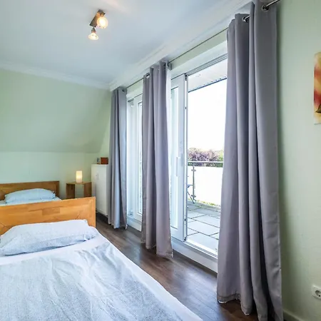 Haus Regenpfeifer 4 *